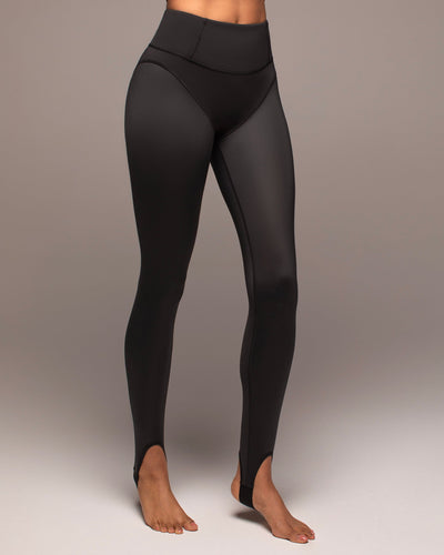 Ambient Gloss Stirrup Legging - Black