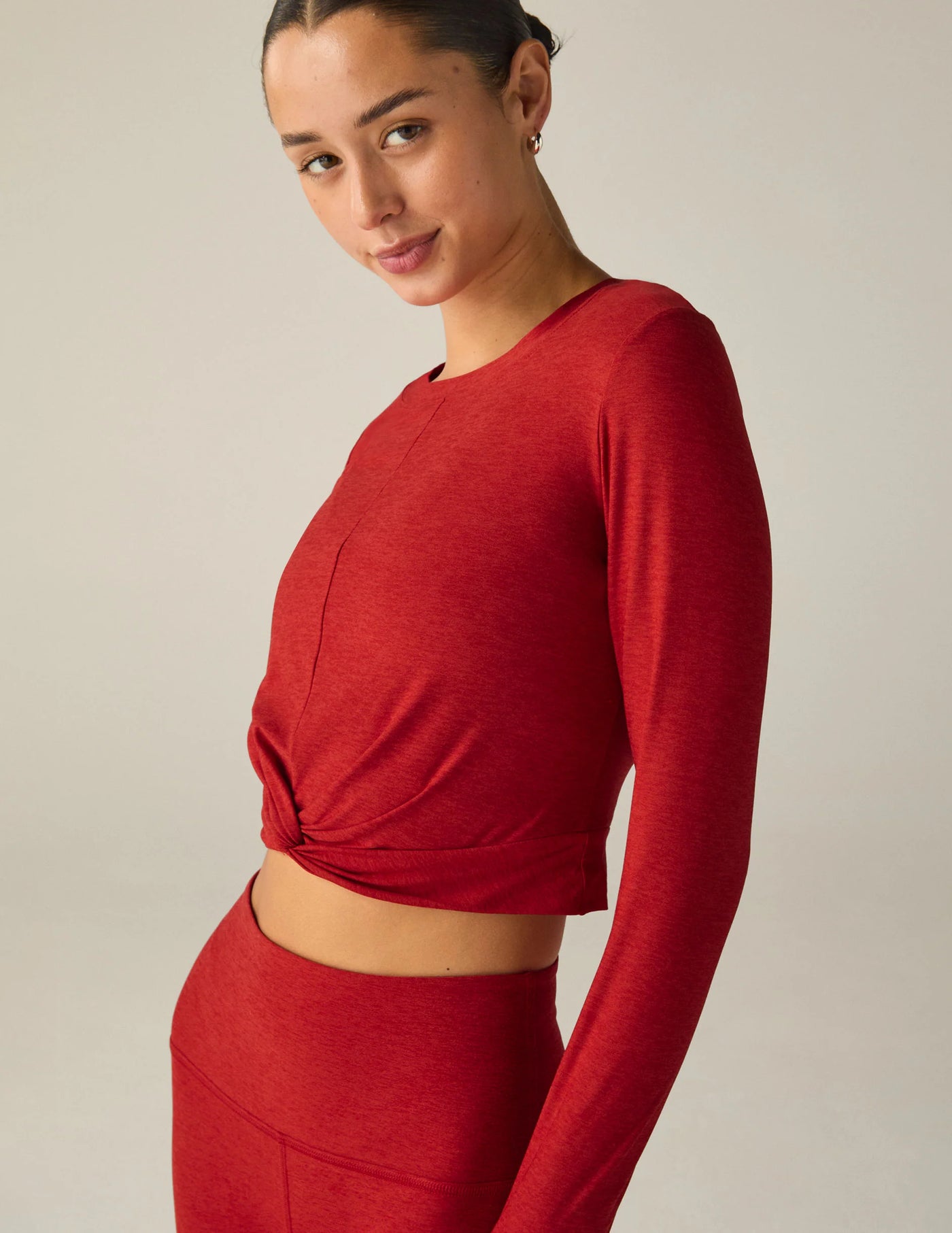 Beyond Yoga Featherweight Center Stage Cropped Pullover