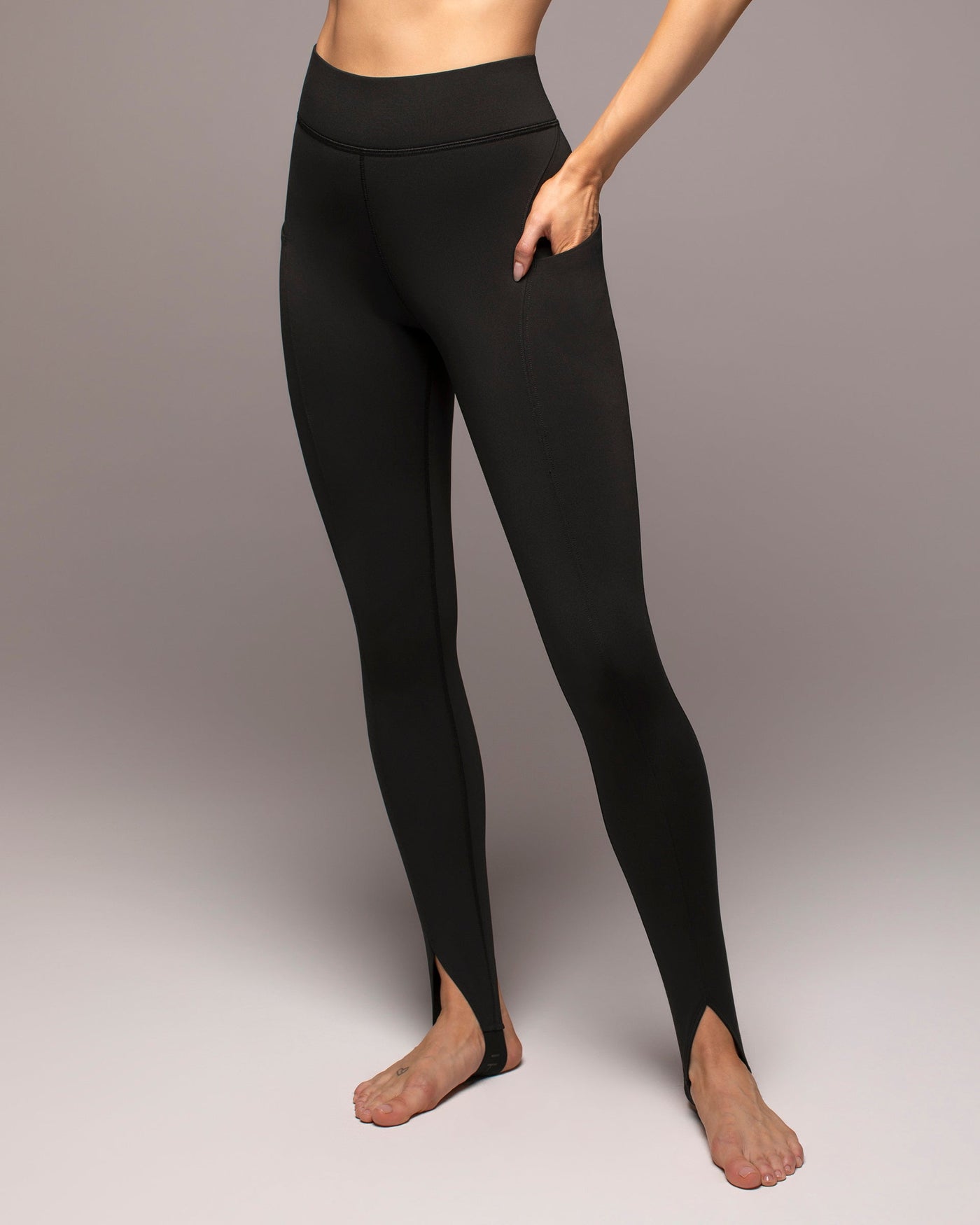 Odyssey Pocket Stirrup Legging - Black