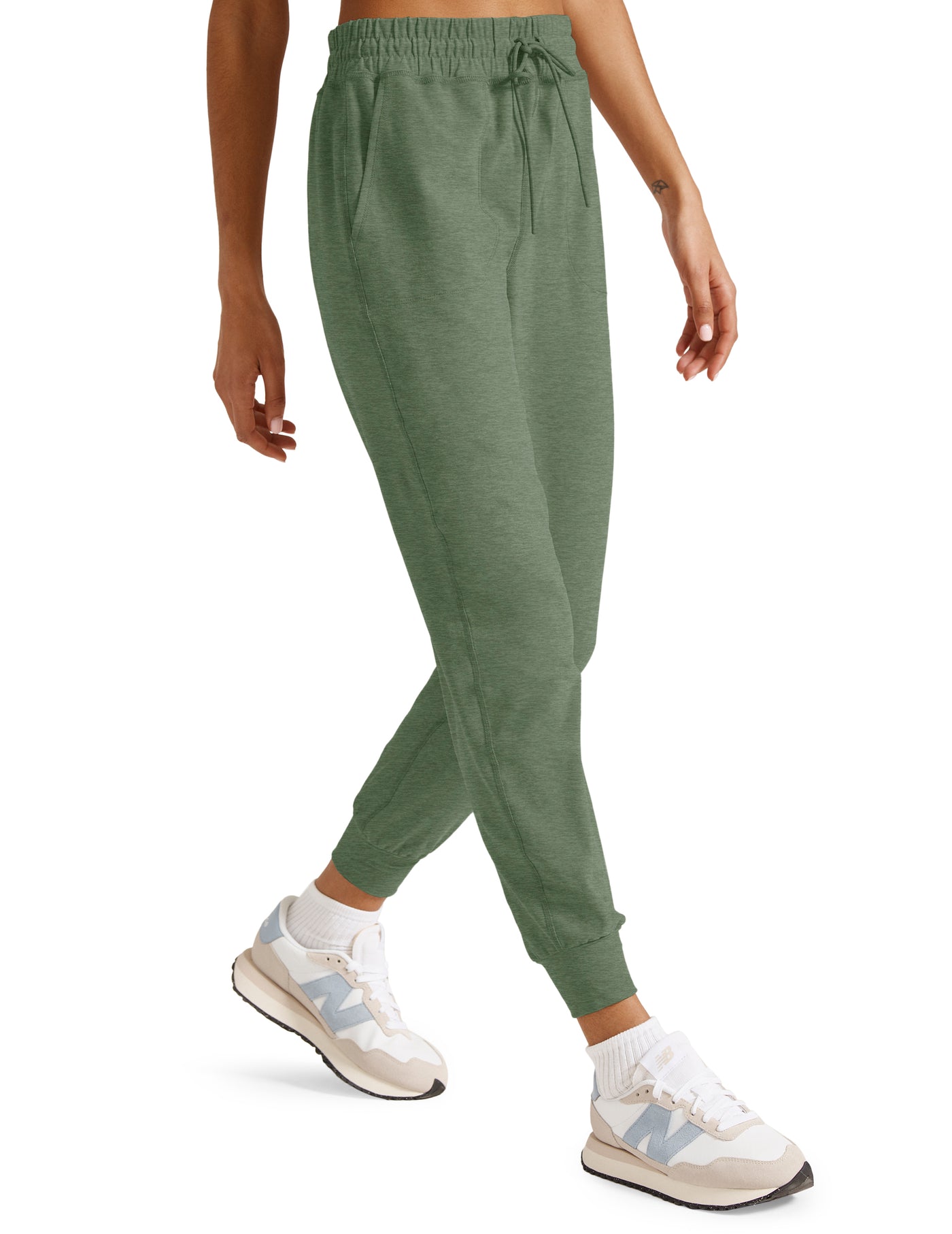 Beyond Yoga Commuter Midi Jogger - Moss Green