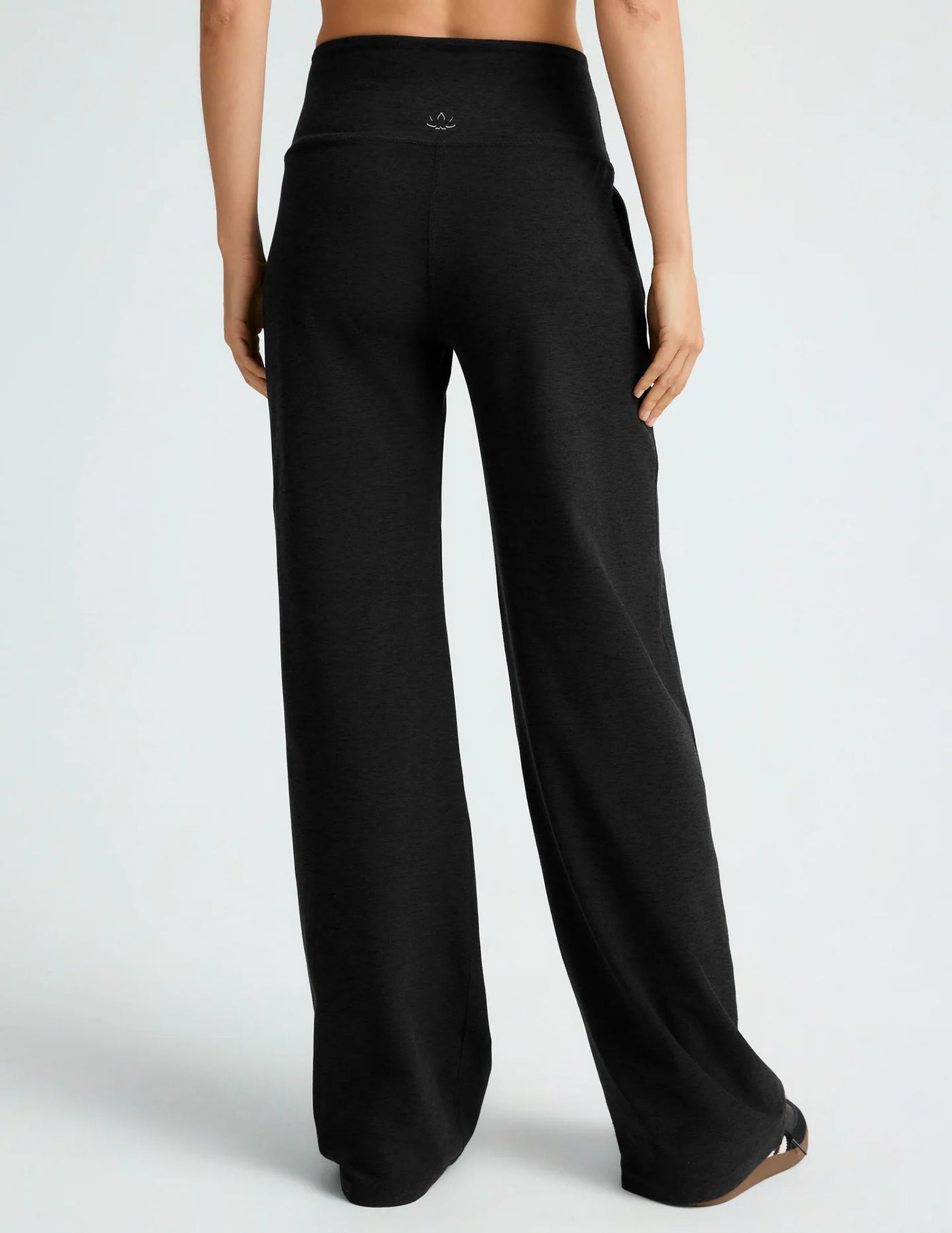 Beyond Yoga Laid Back Pant - Black