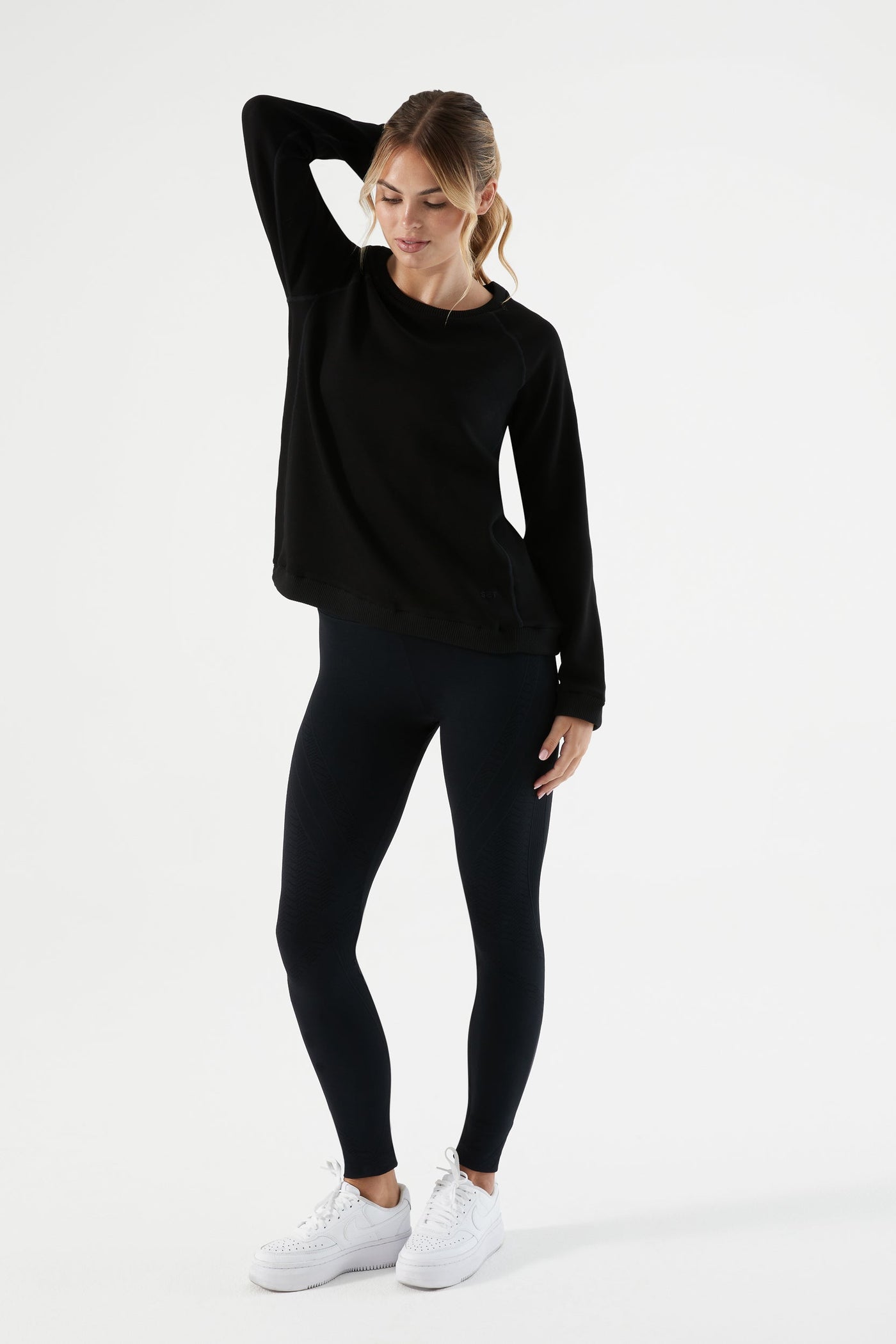 Sleek Crew – Softest Crewneck Sweatshirt for Women