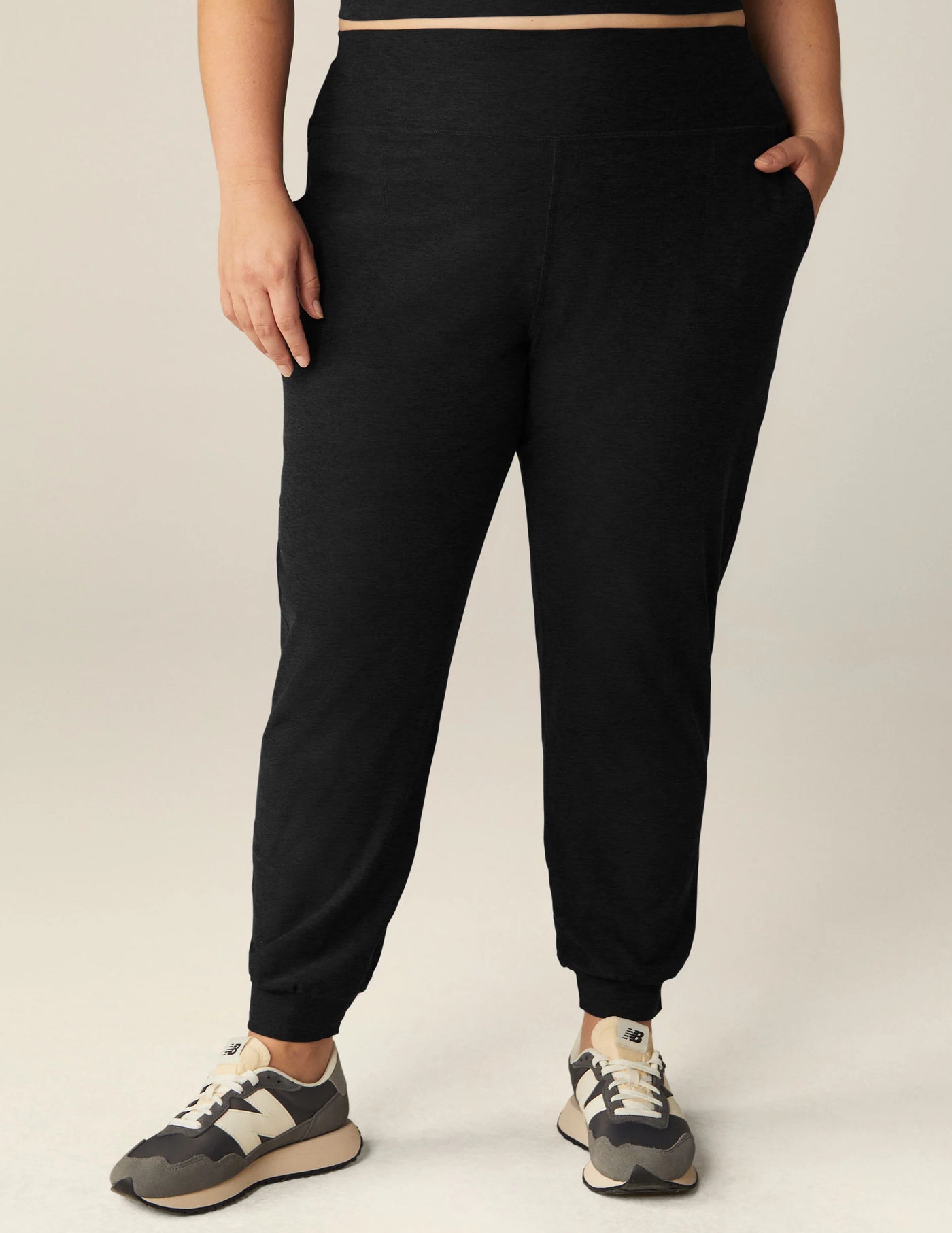 Beyond Yoga Spacedye Midi Jogger - Black