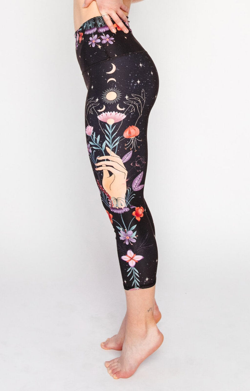 Celestial Timing Printed Yoga Crops left