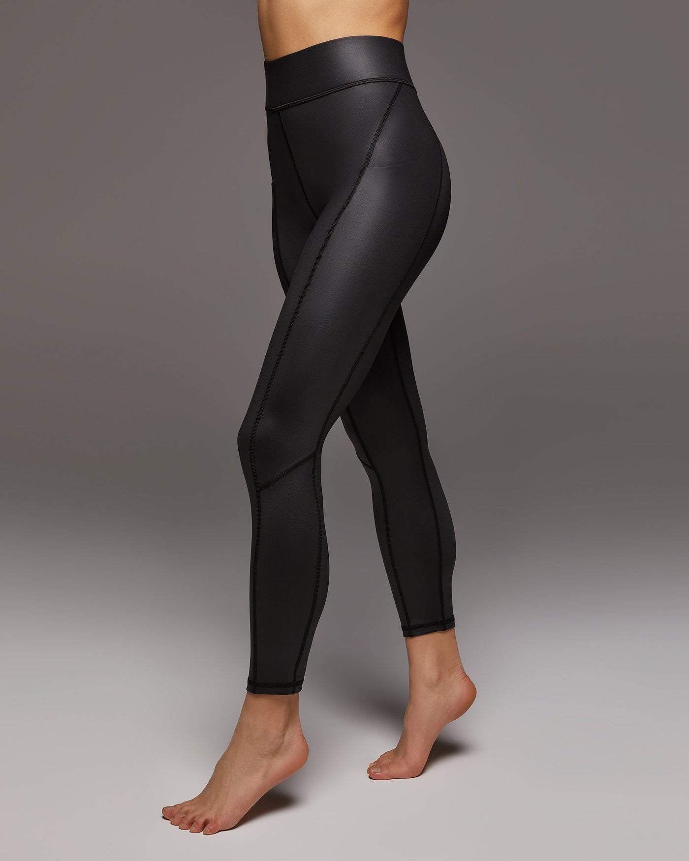 Alba Gloss Pocket Legging - Black