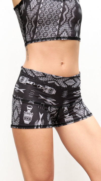 Teeki Diamond Tribe Sun Short