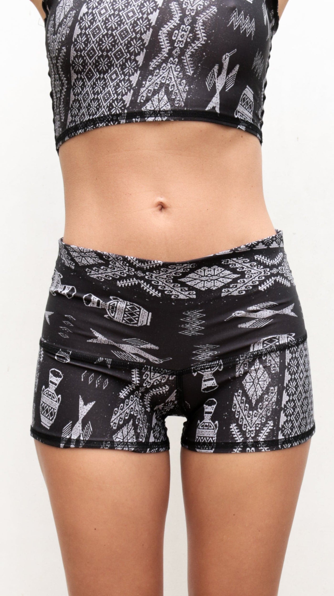 Teeki Diamond Tribe Sun Short