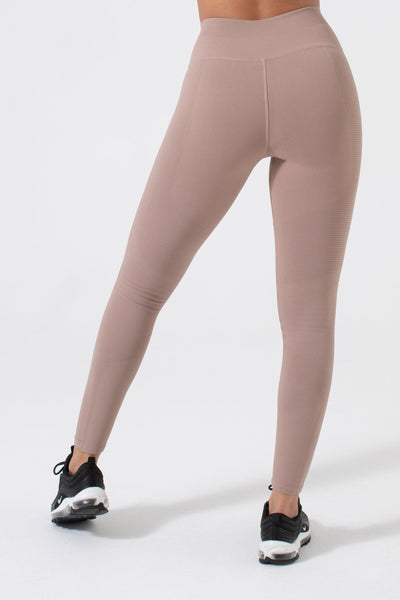 Body Engineered® One By One Legging