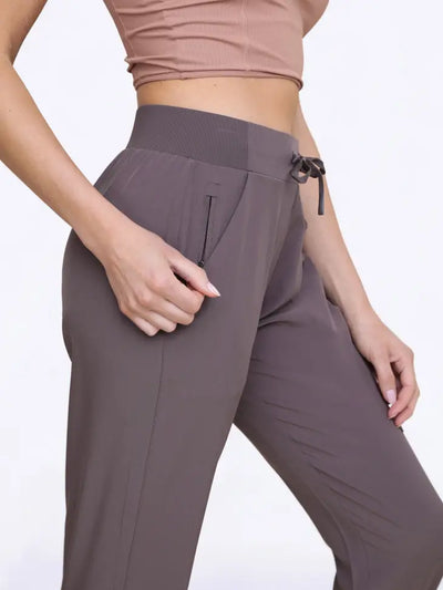 High-Waisted Capri Joggers - Cocoa