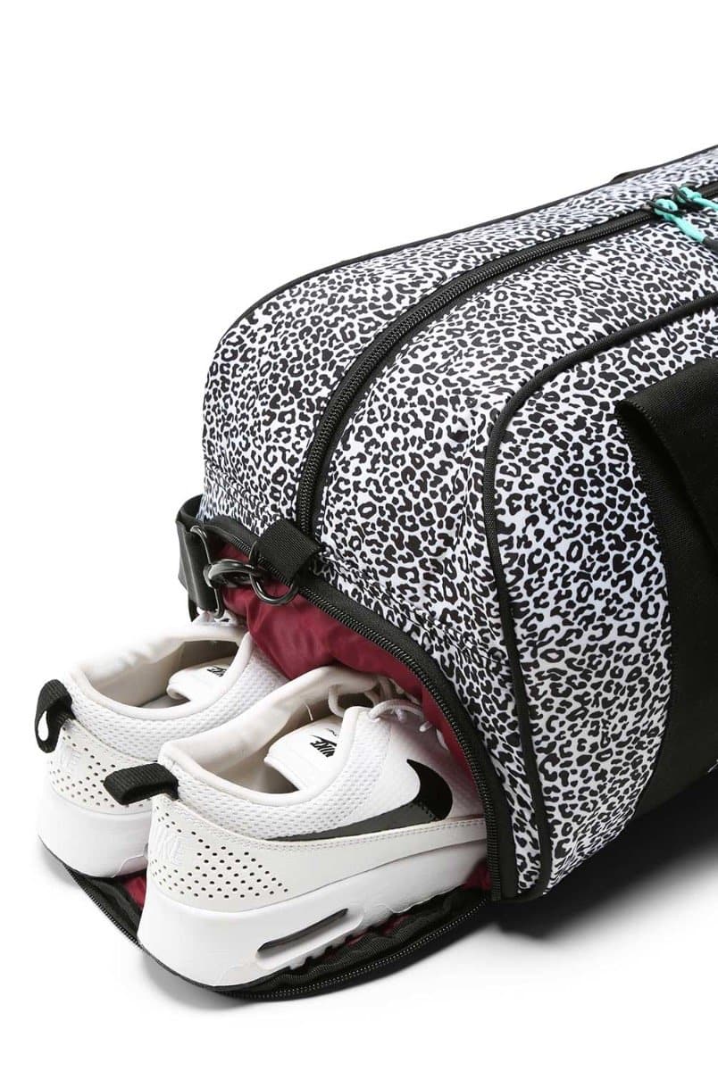 Vooray Burner Gym Duffel - Evolve Fit Wear